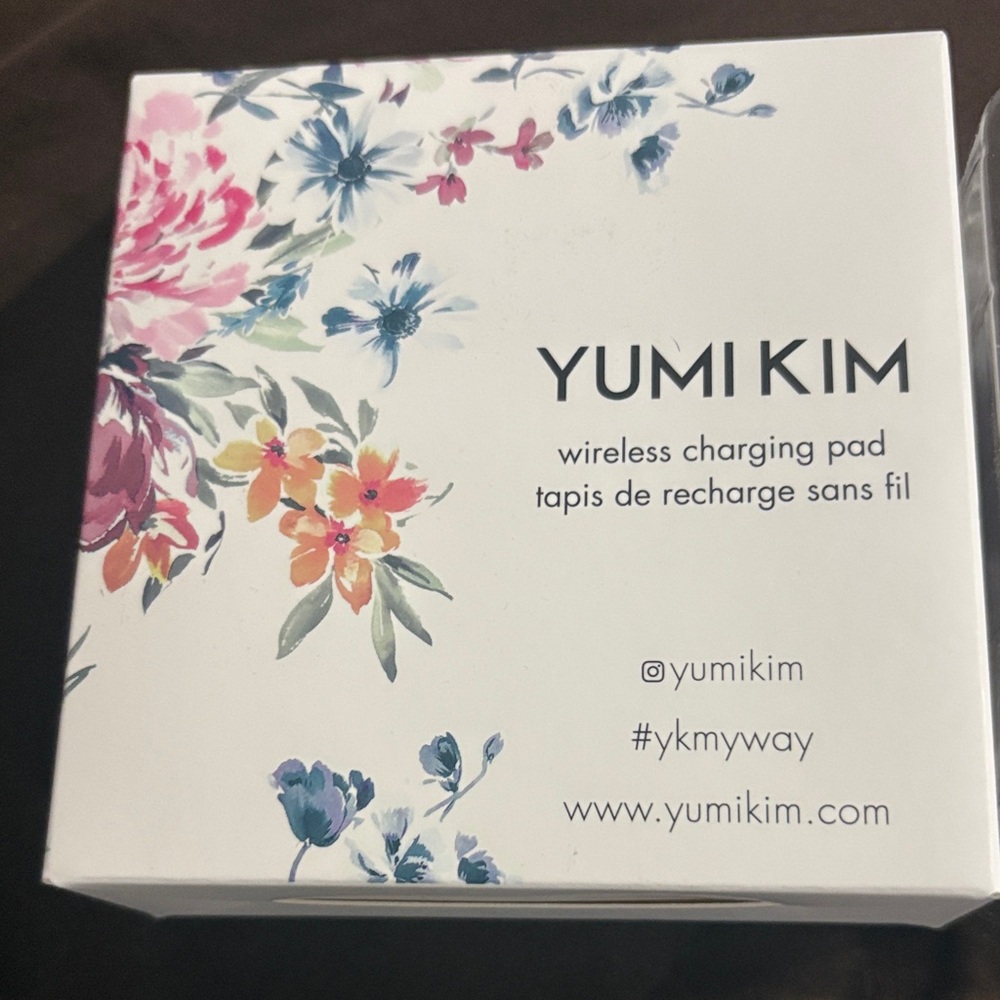 Yumi Kim Floral Wireless Charger